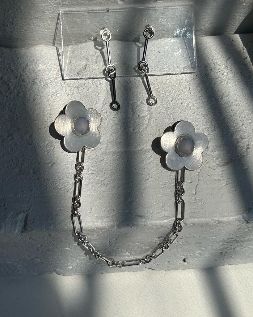 Flower Collar Pin