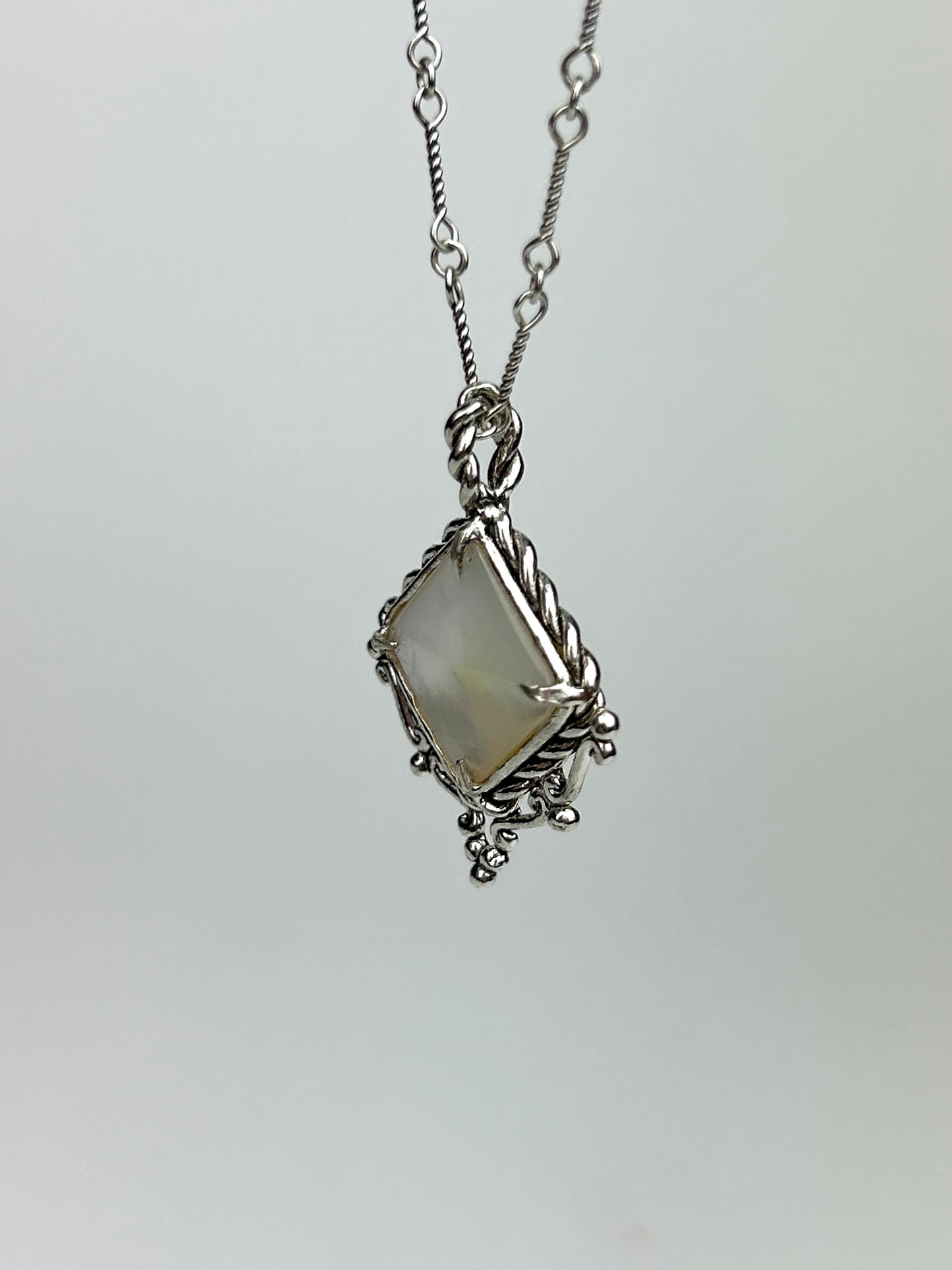 Mother of Pearl Bone Chain
