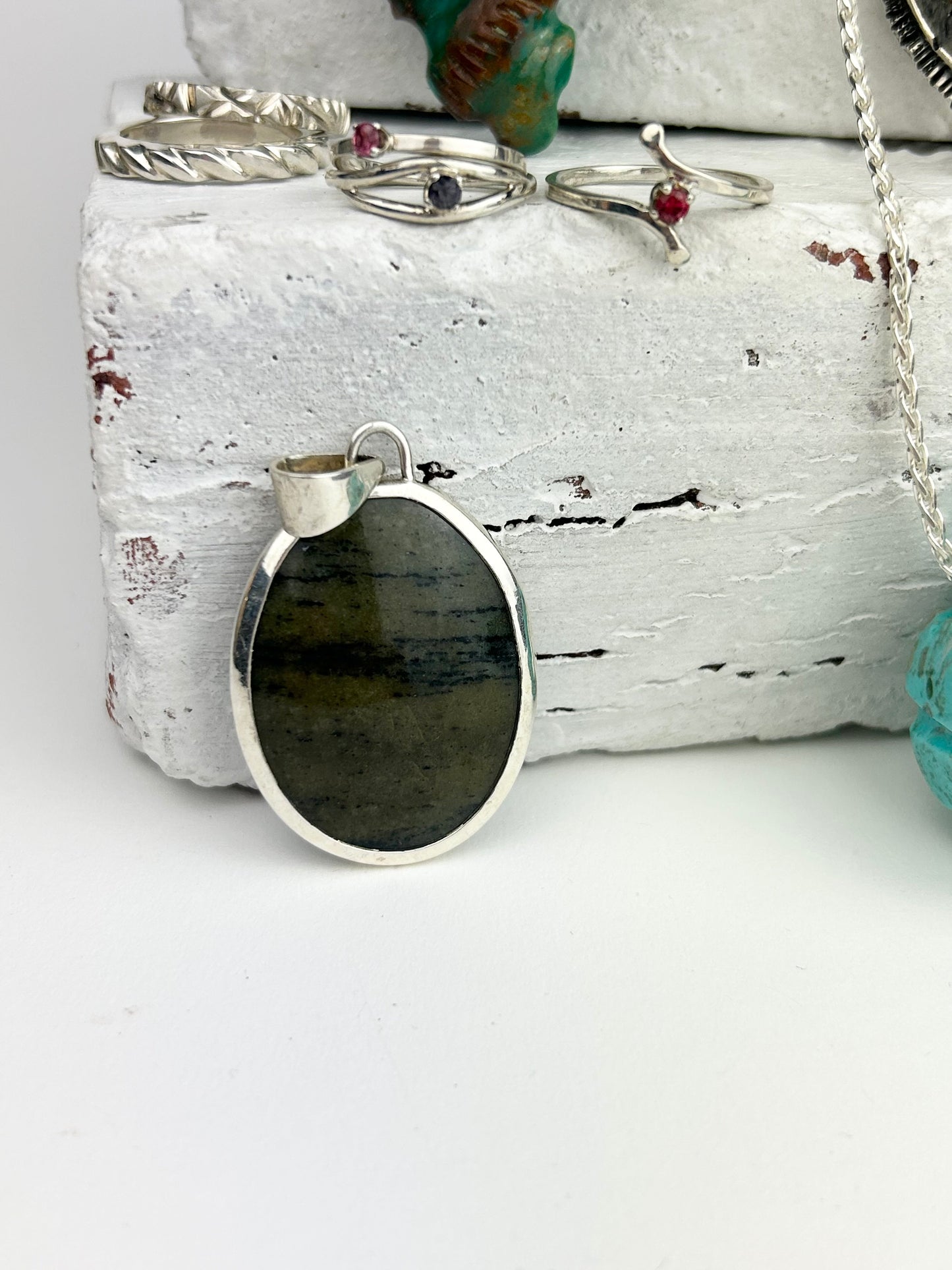 Two-Sided Bezel
