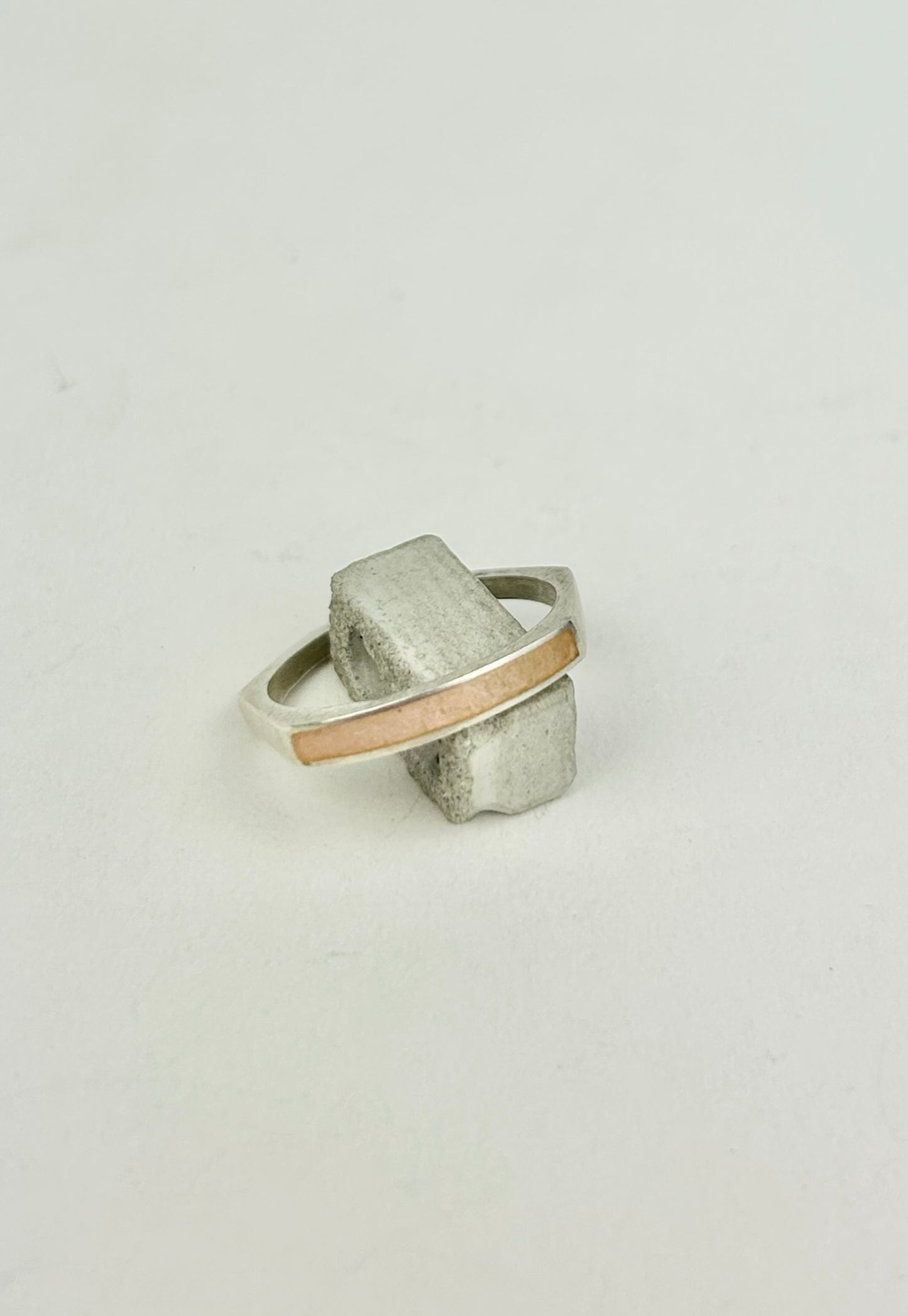 Geometric Enamel Band