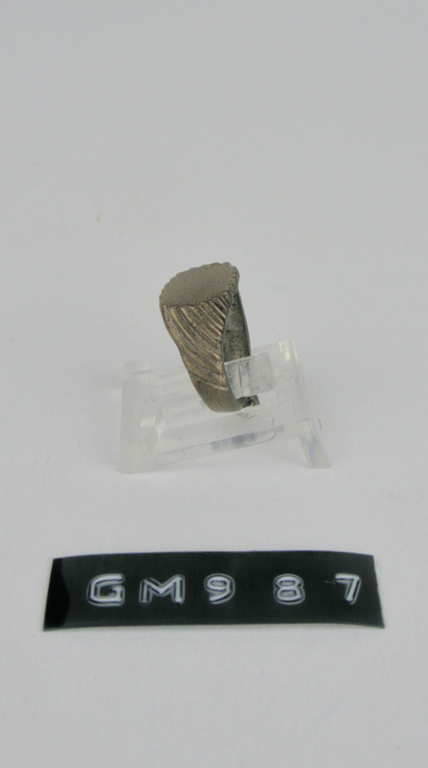 GM 987