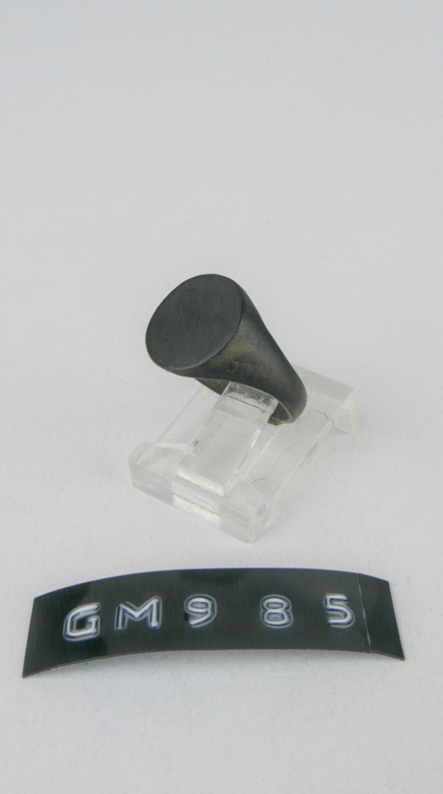 GM 985