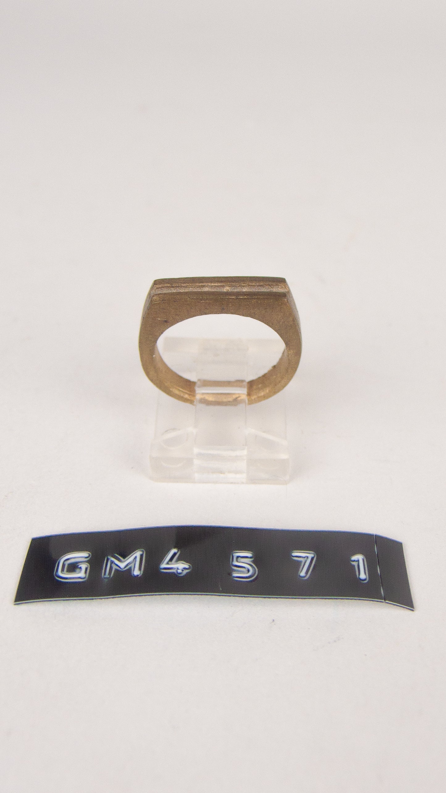 GM 4571