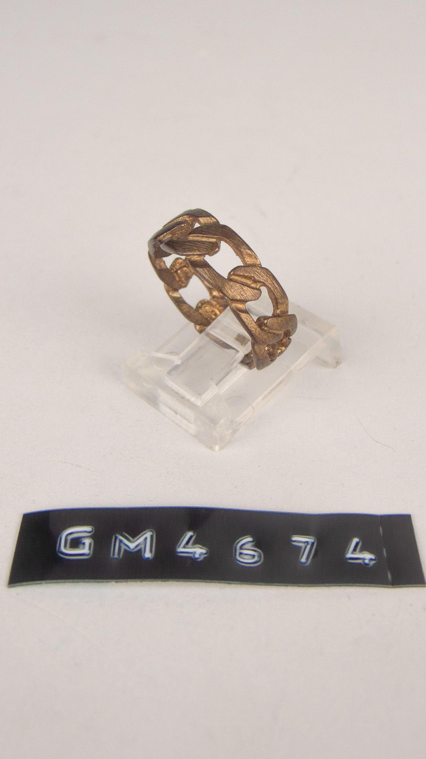 GM 4674