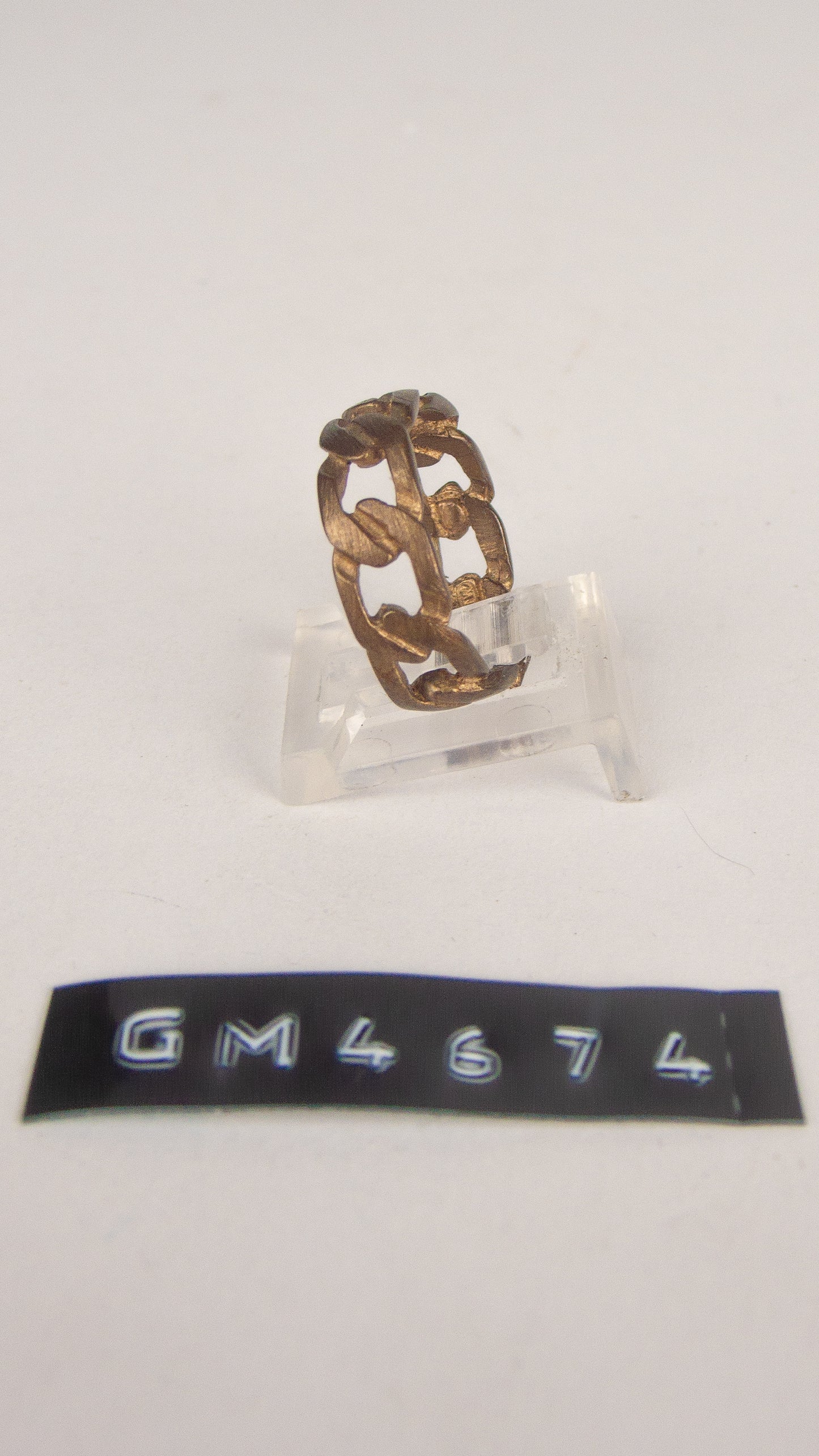 GM 4674