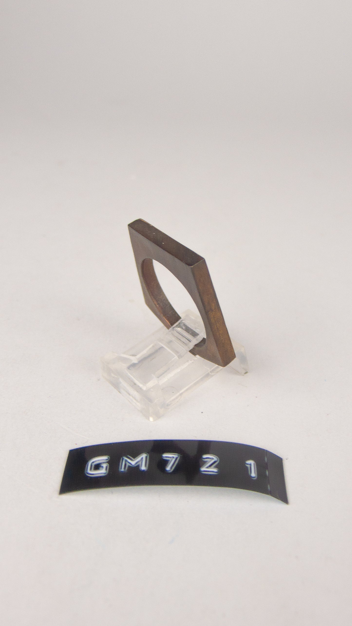 GM 721