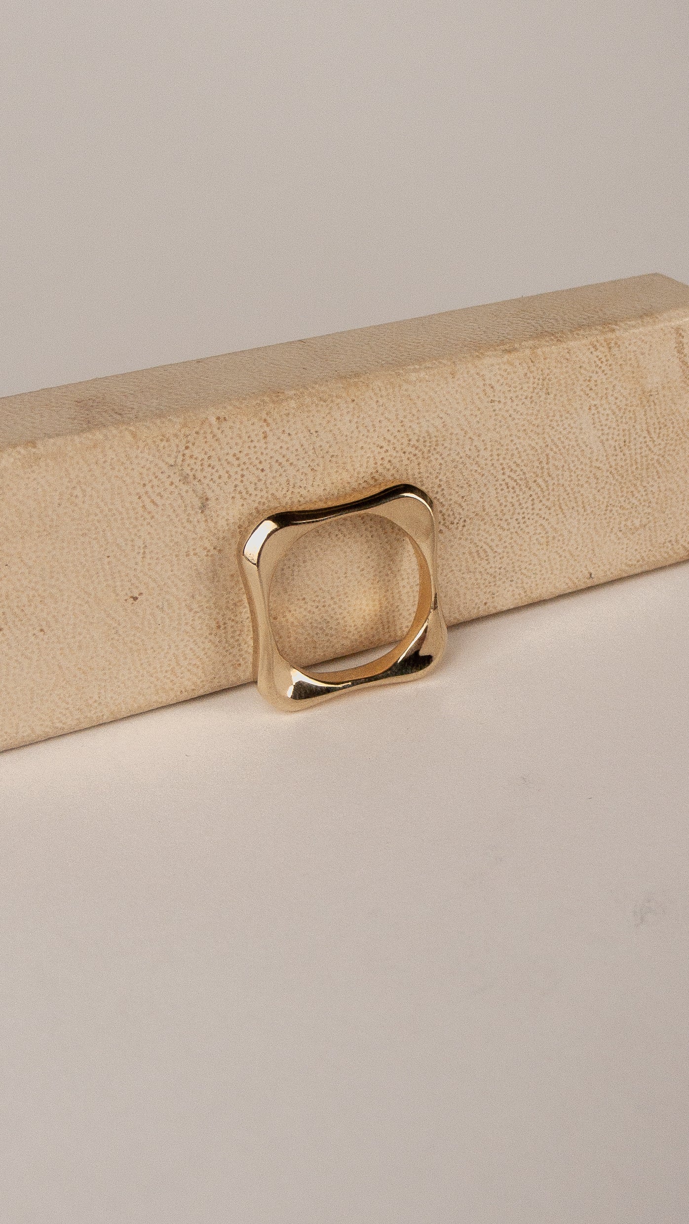 Squround Ring 10K Yellow