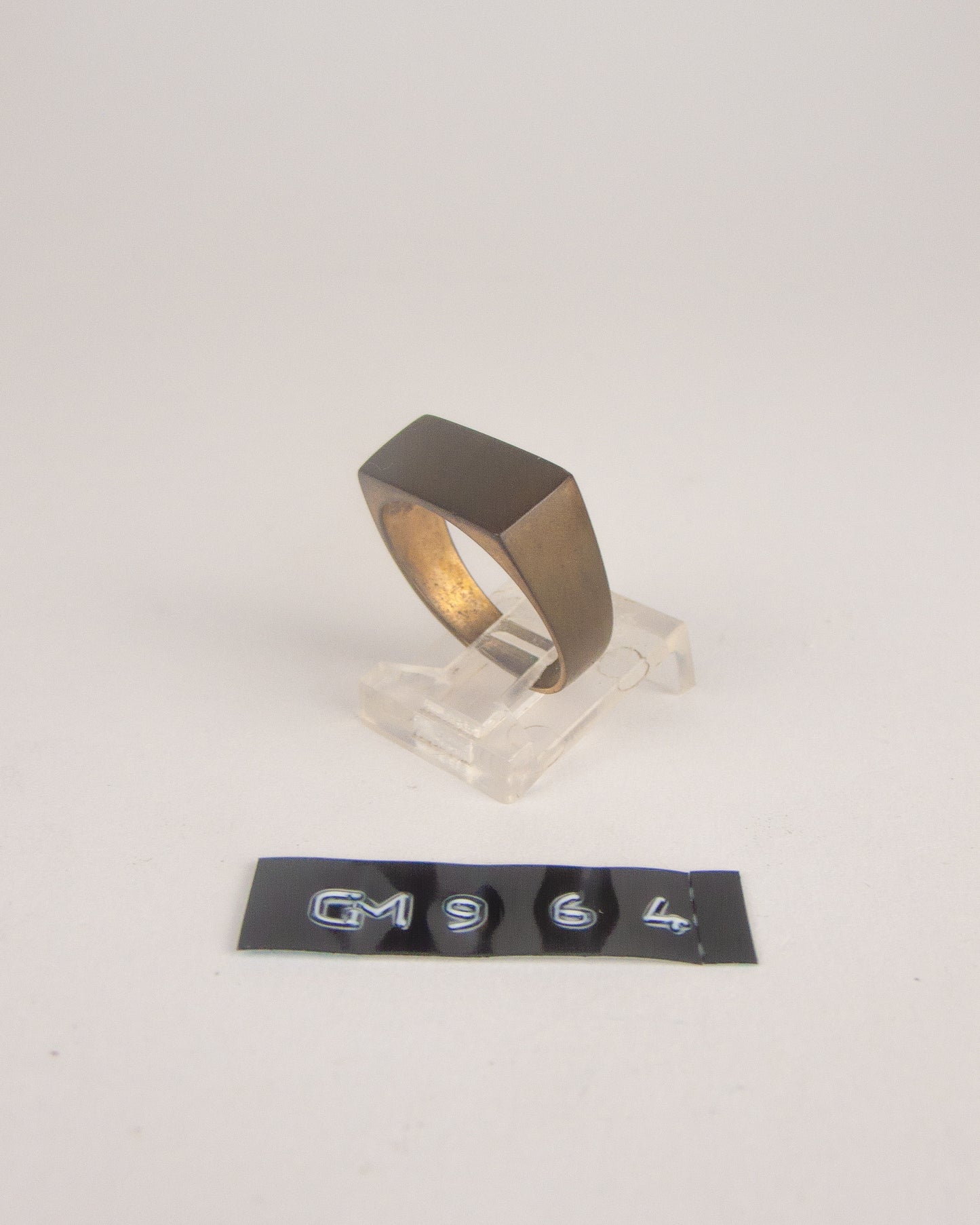 GM 964