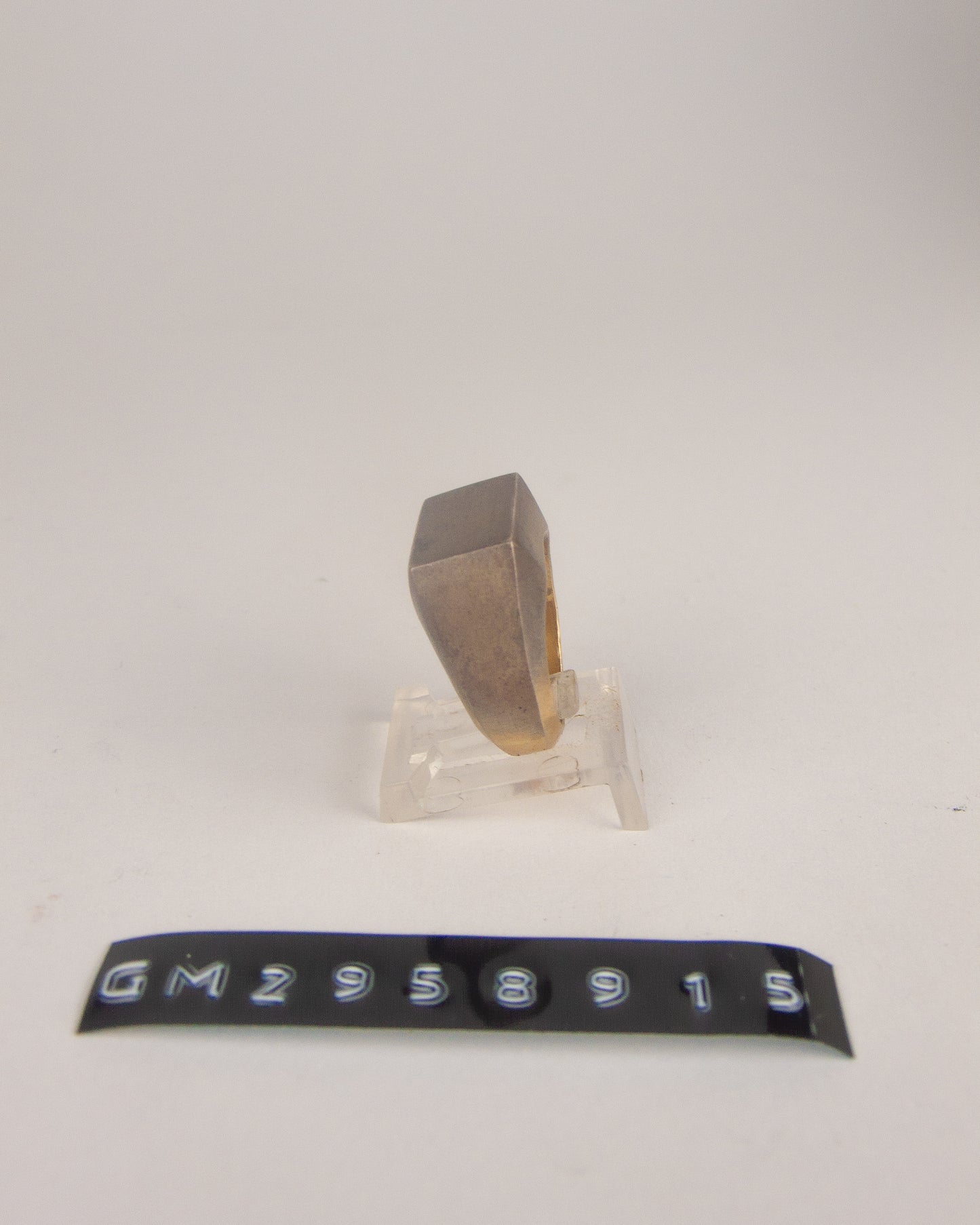 GM 2958915