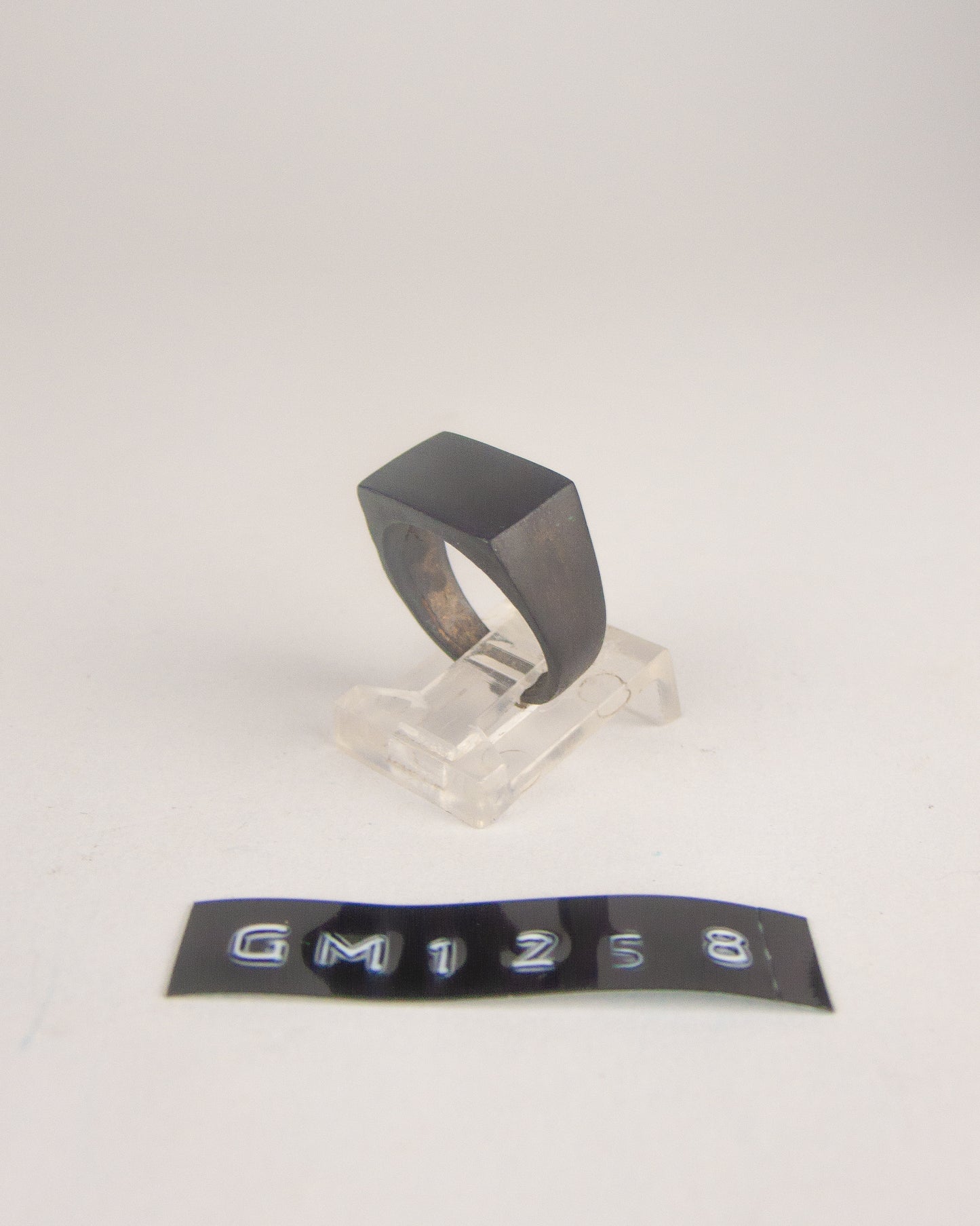 GM 1258
