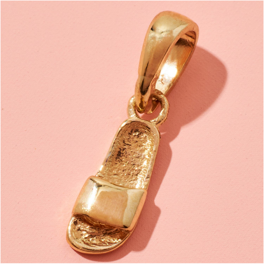 Tsinelas Charm