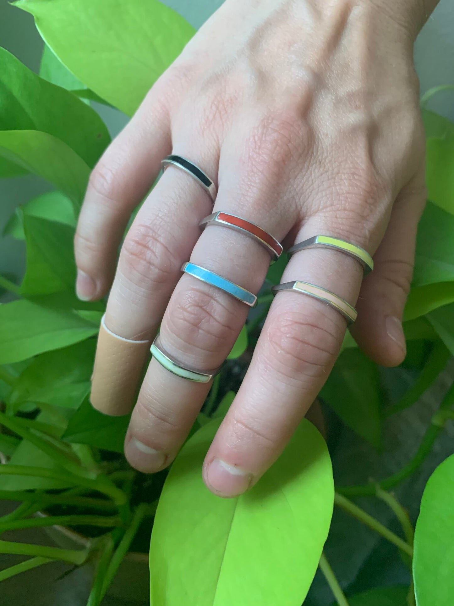 Geometric Enamel Band