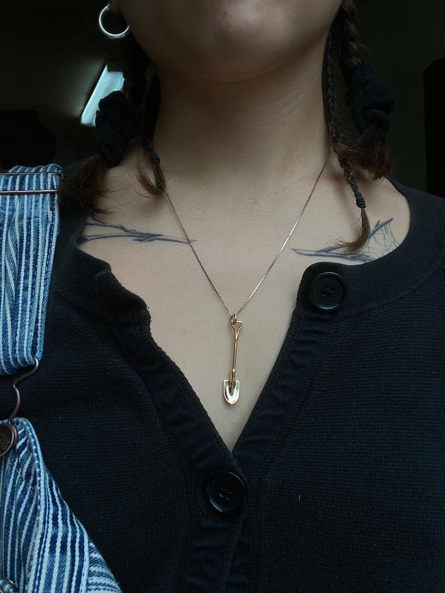 Shovel Charm