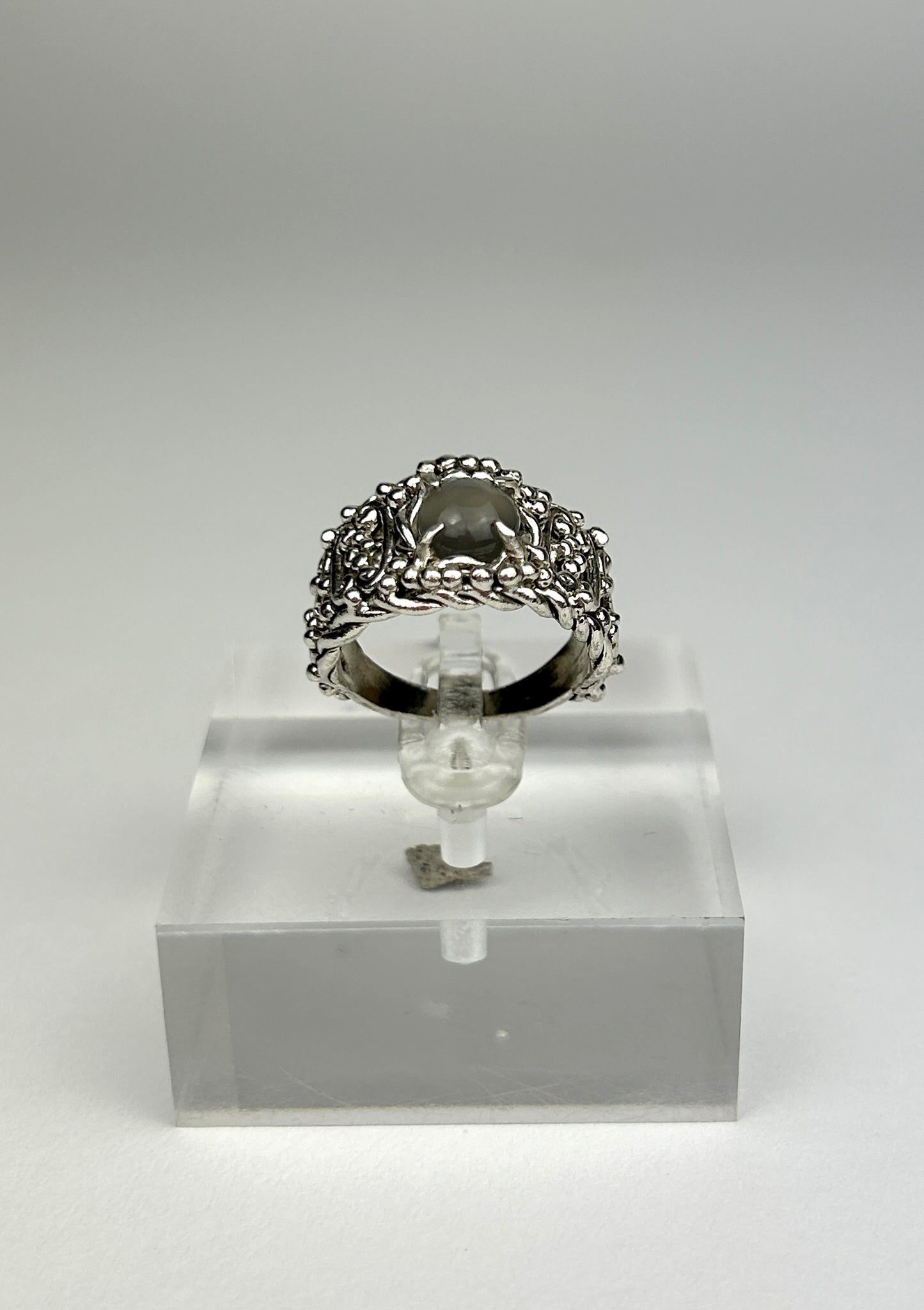 Harmonia Ring