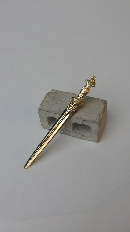 The Ceremony // Single Dagger Necklace III