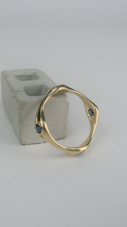 Four Points Band with 18k gold and Montana Sapphires
