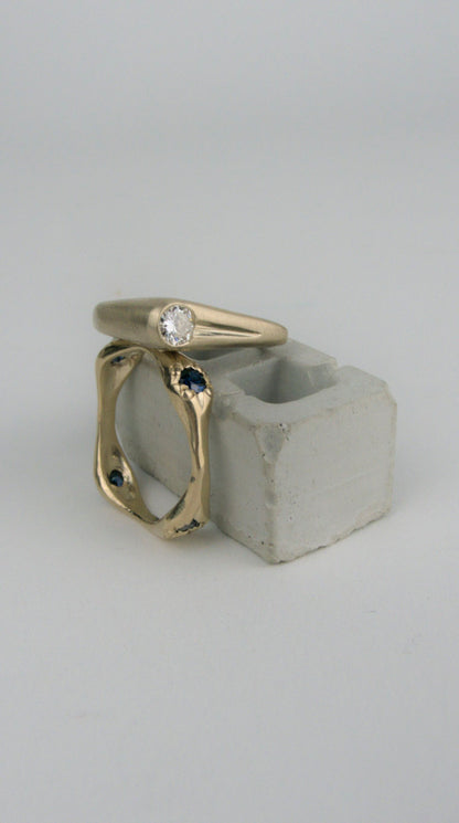 Slingshot Ring in 14k Gold with Natural Recycled Diamonds