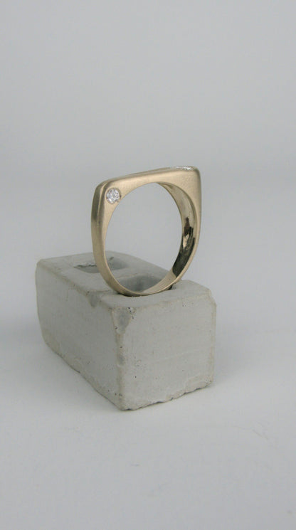 Slingshot Ring in 14k Gold with Natural Recycled Diamonds