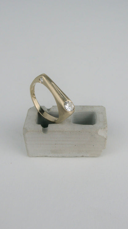 Slingshot Ring in 14k Gold with Natural Recycled Diamonds
