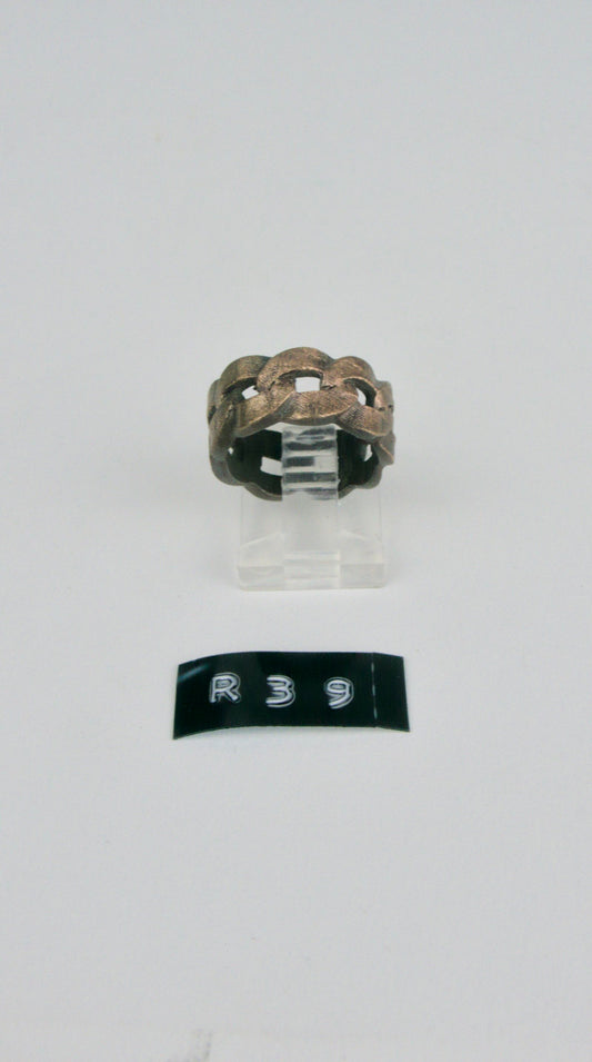 R39