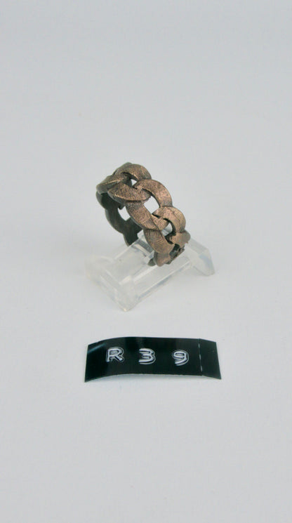 R39