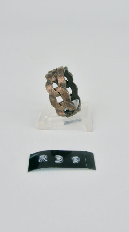 R39