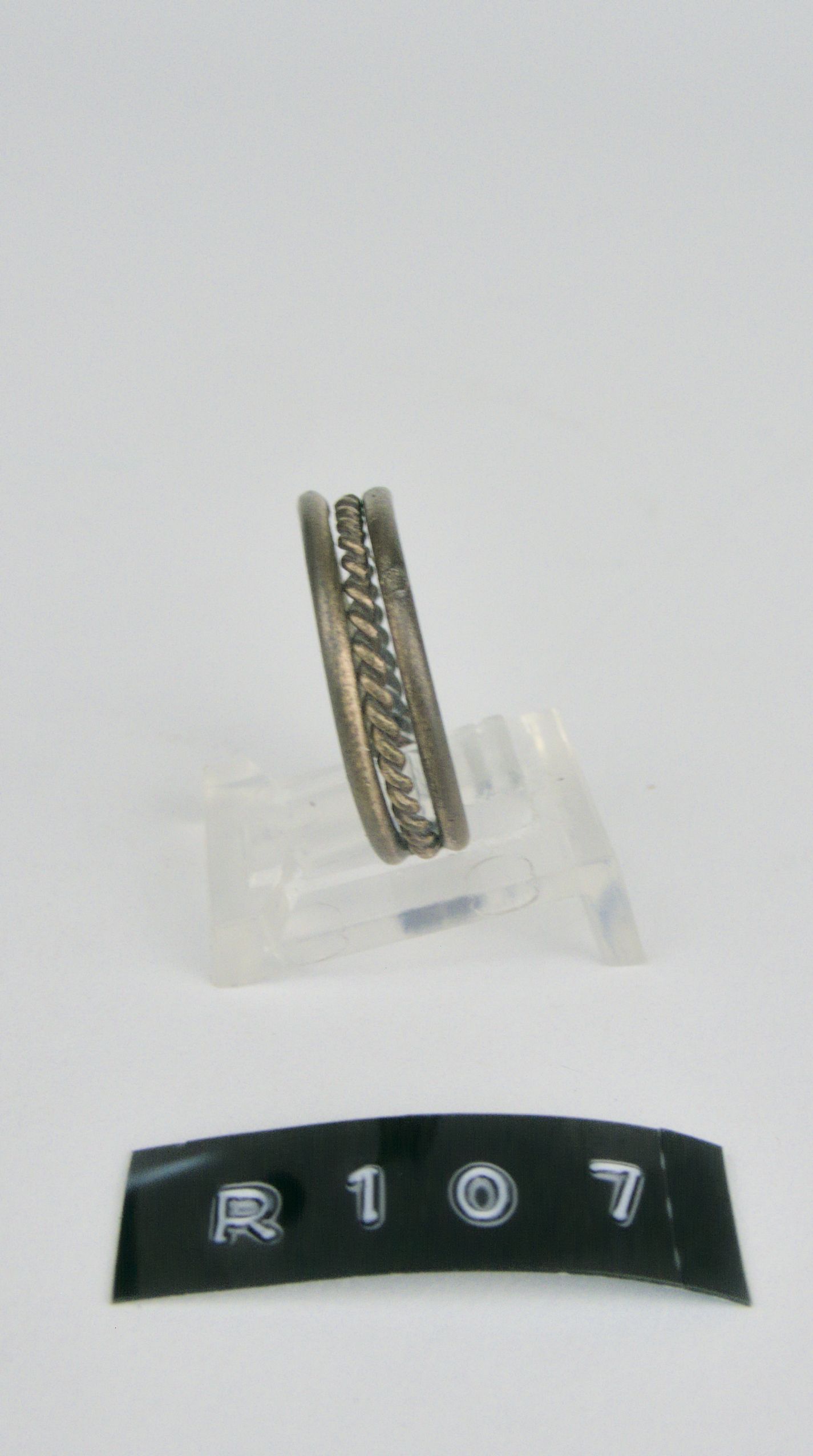 R 107