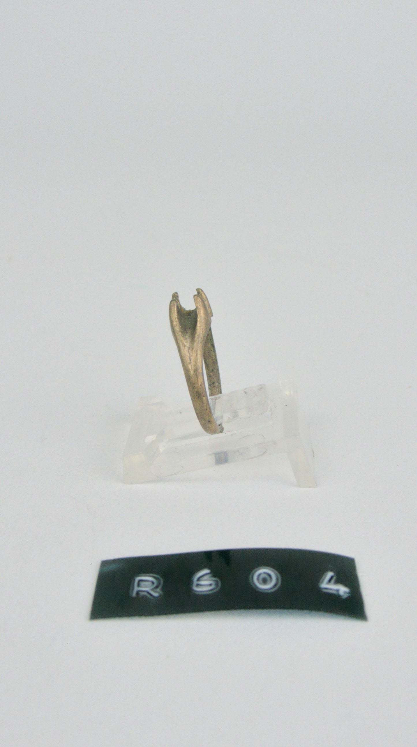 R 604