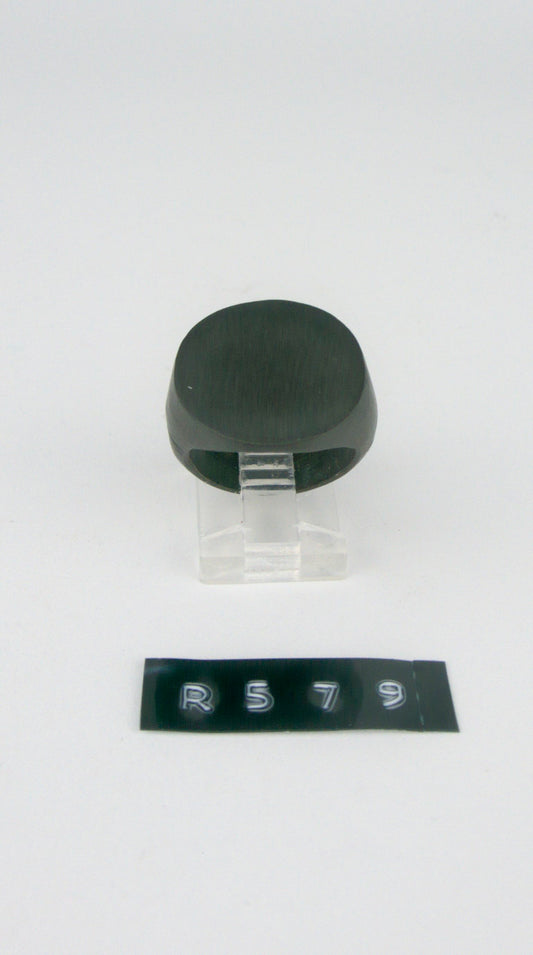 R 579