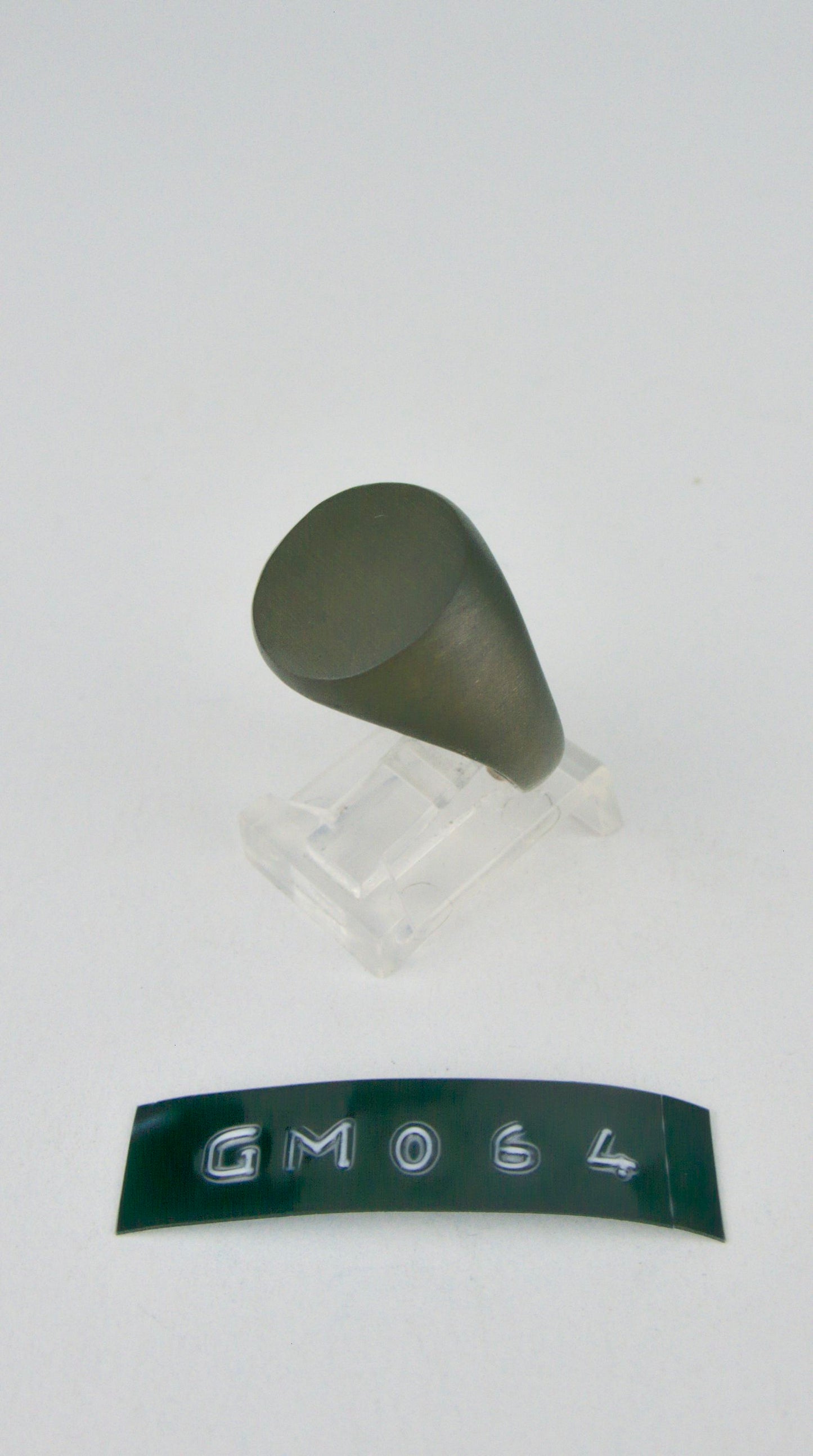 GM 064