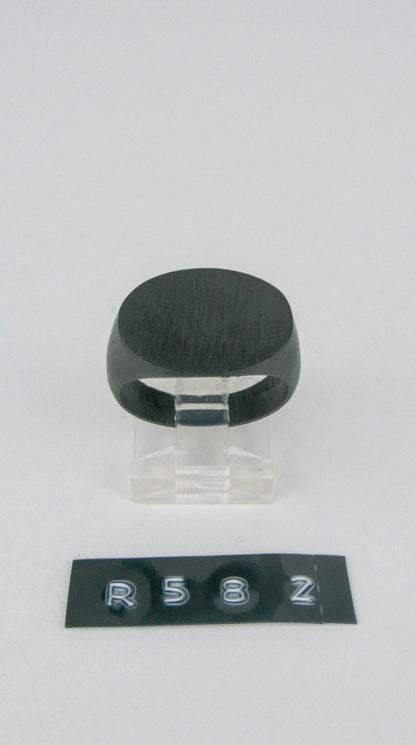 R 582