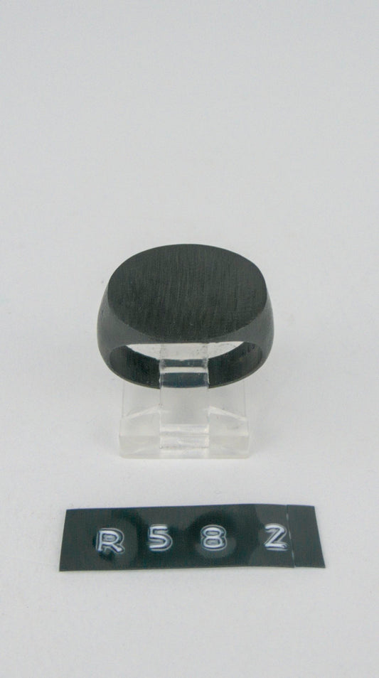 R 582