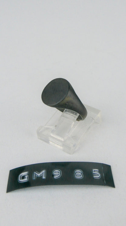 GM 985