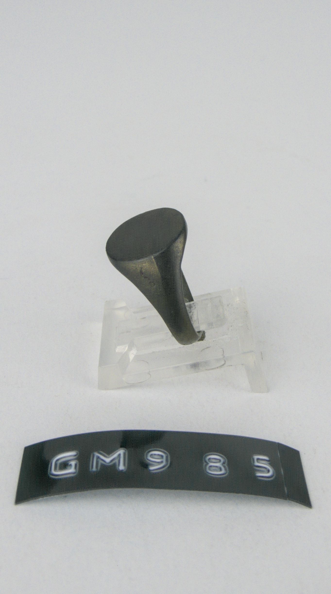 GM 985