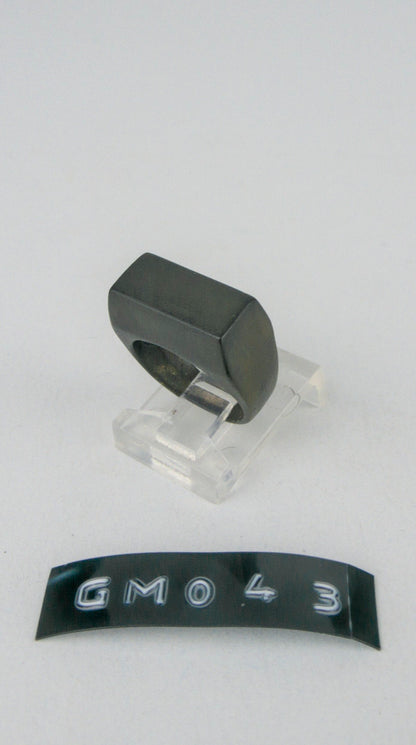 GM 043