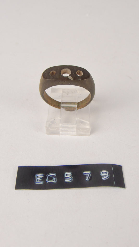 EG 579