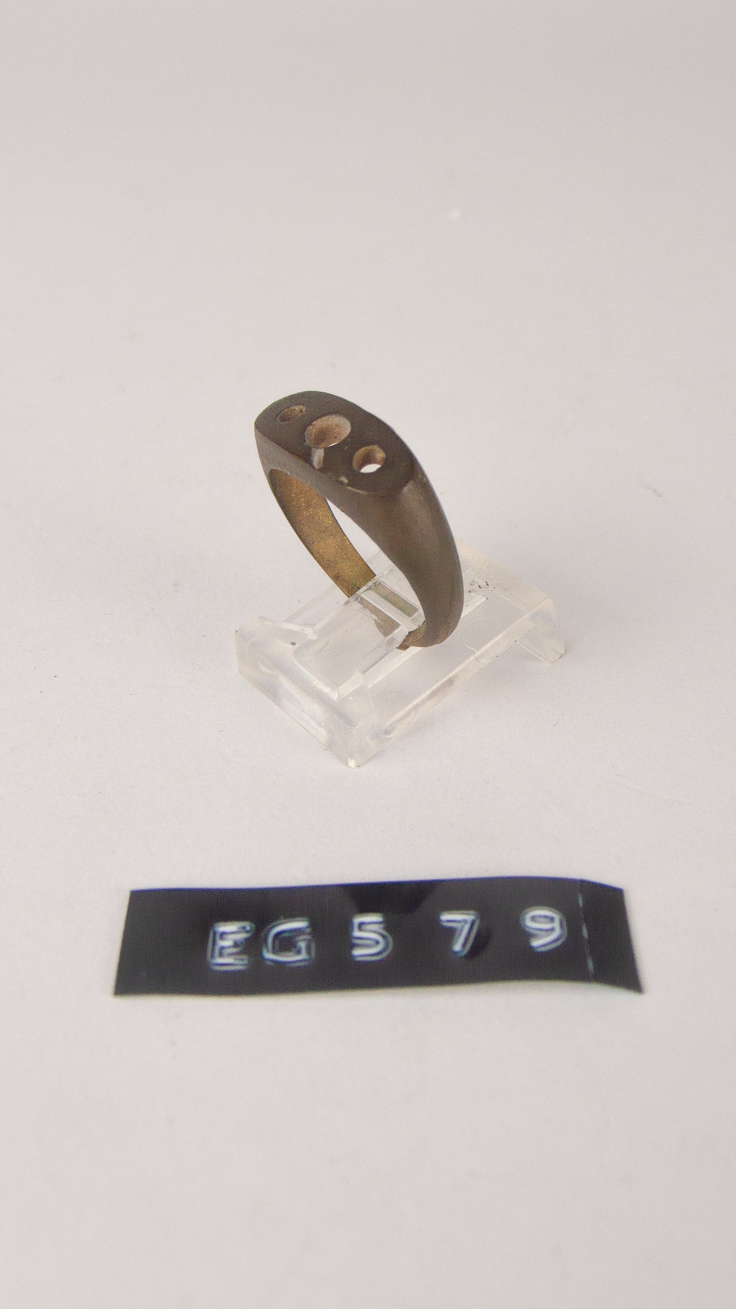 EG 579