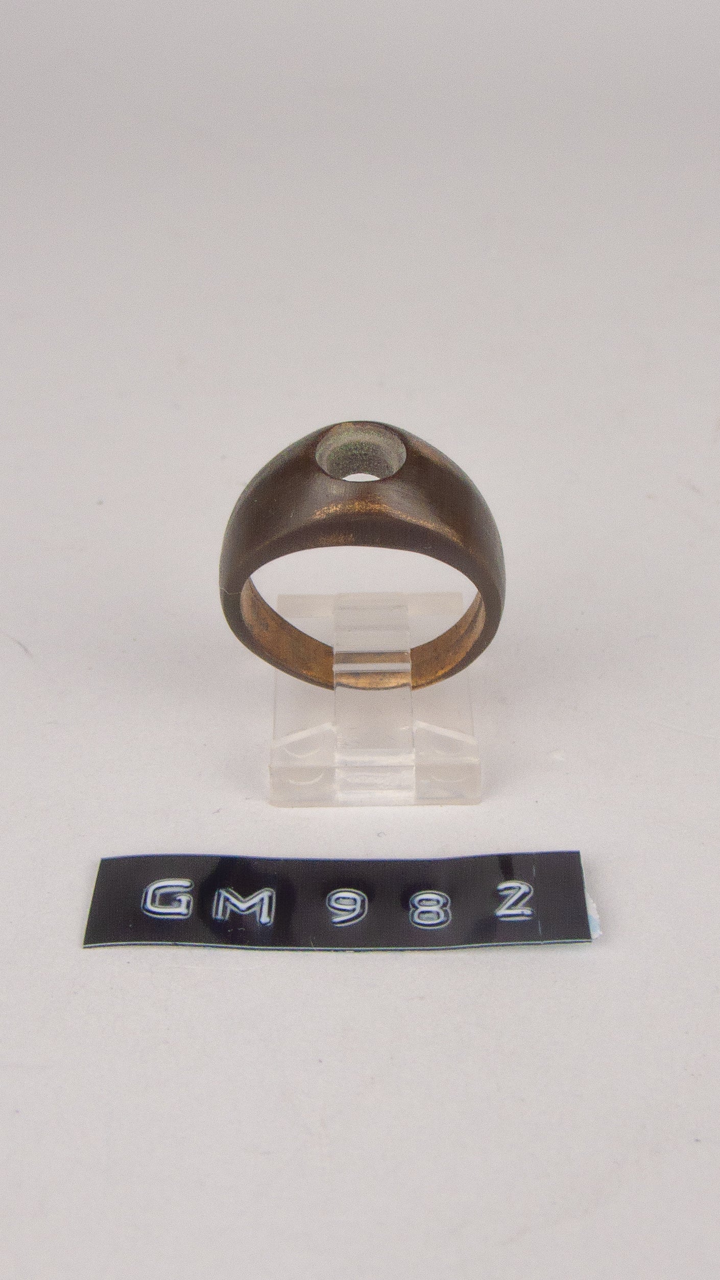 GM 982