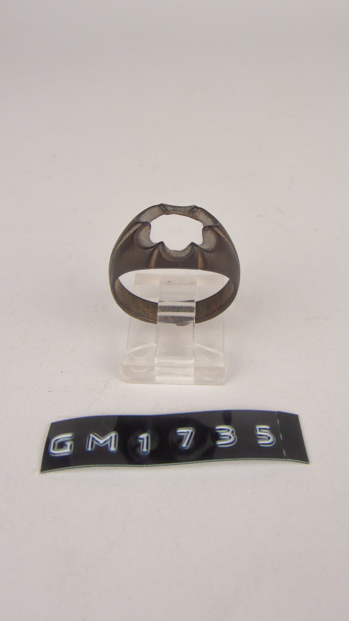 GM 1735