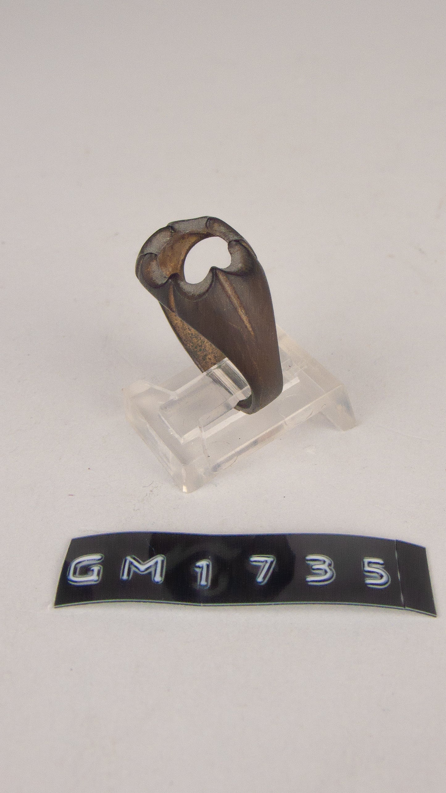 GM 1735