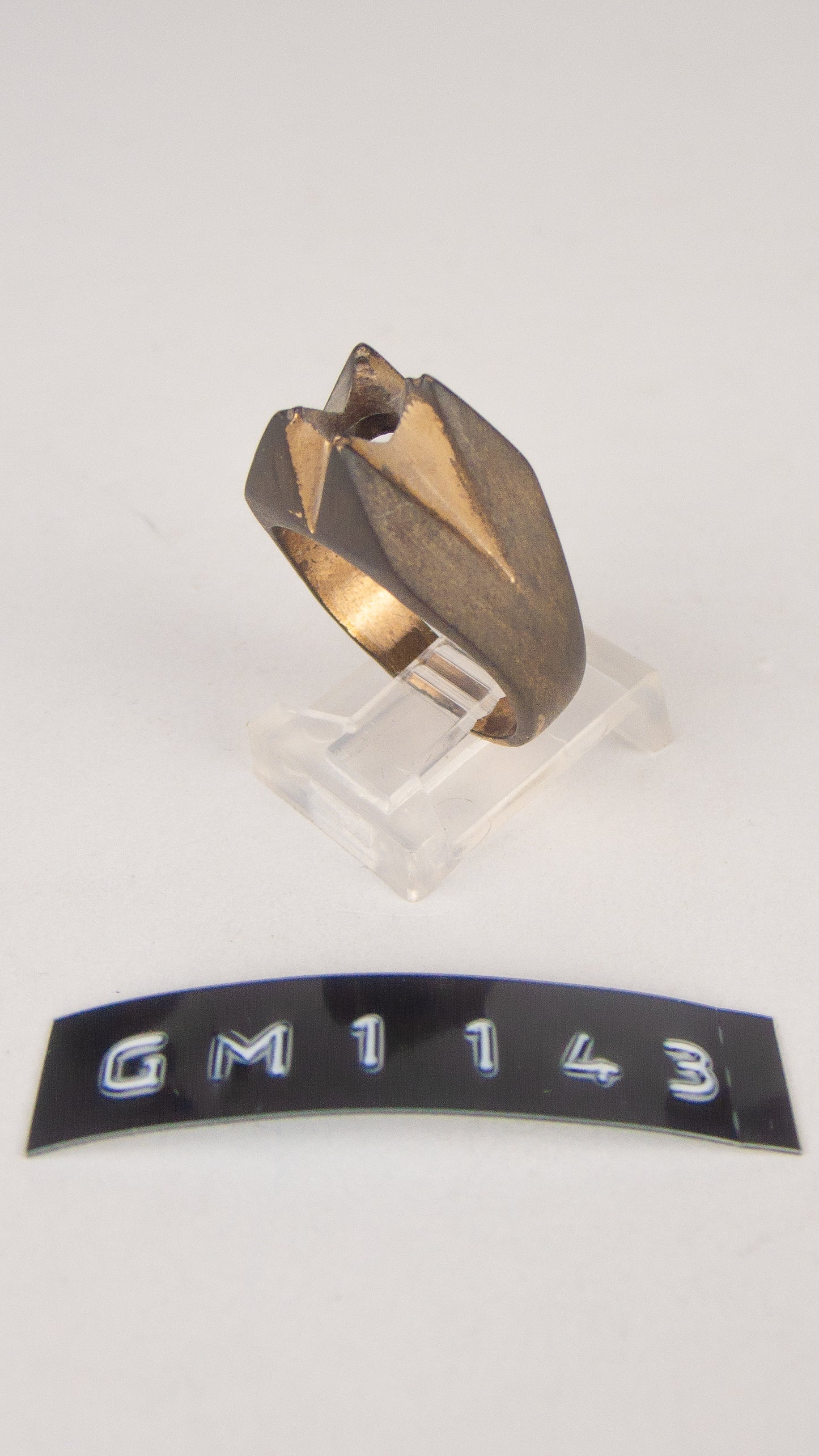 GM 1145