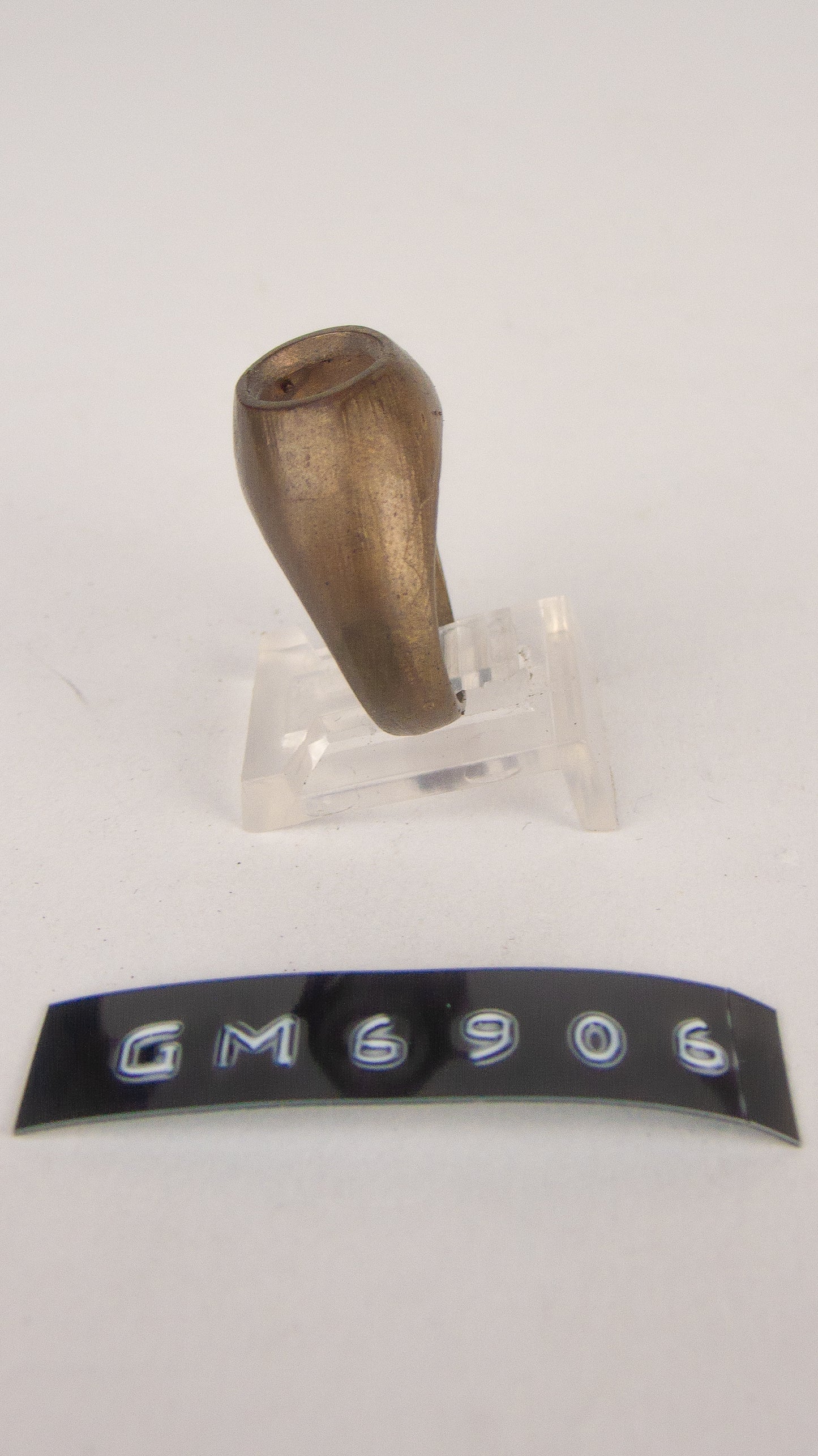 GM 6906