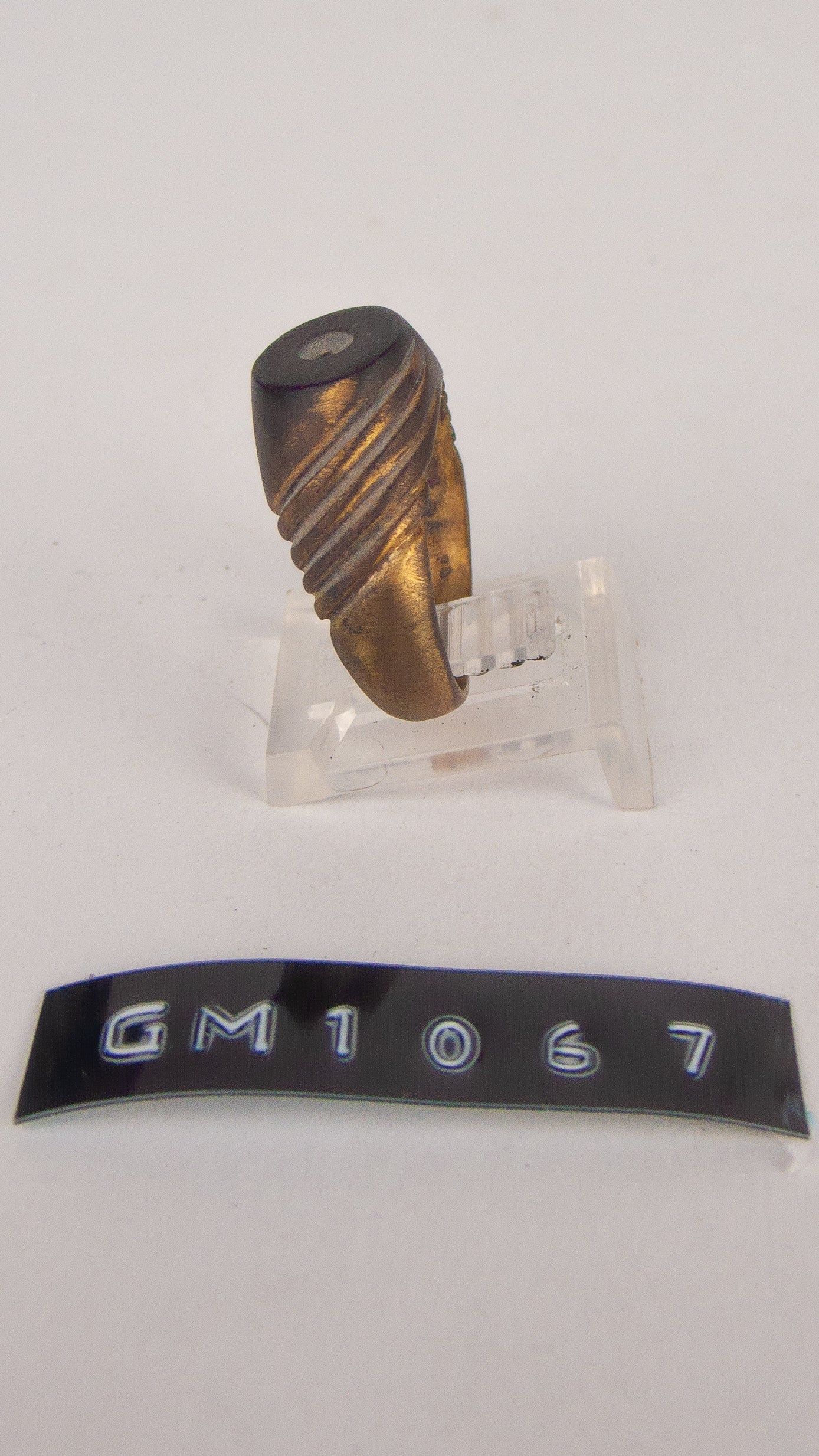 GM 1067