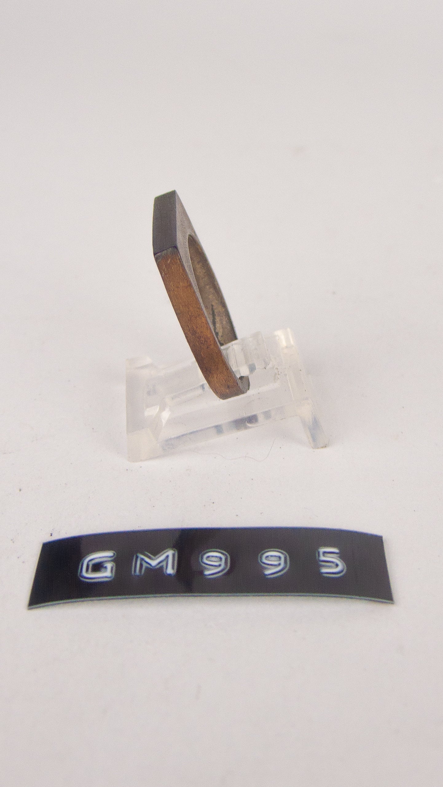GM 995