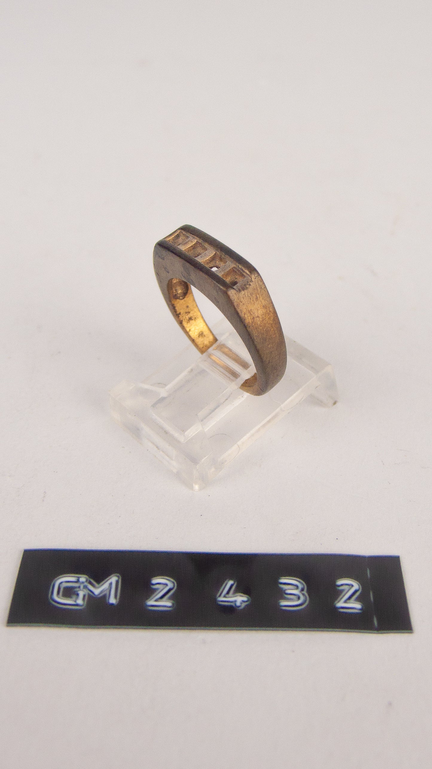 GM 2432