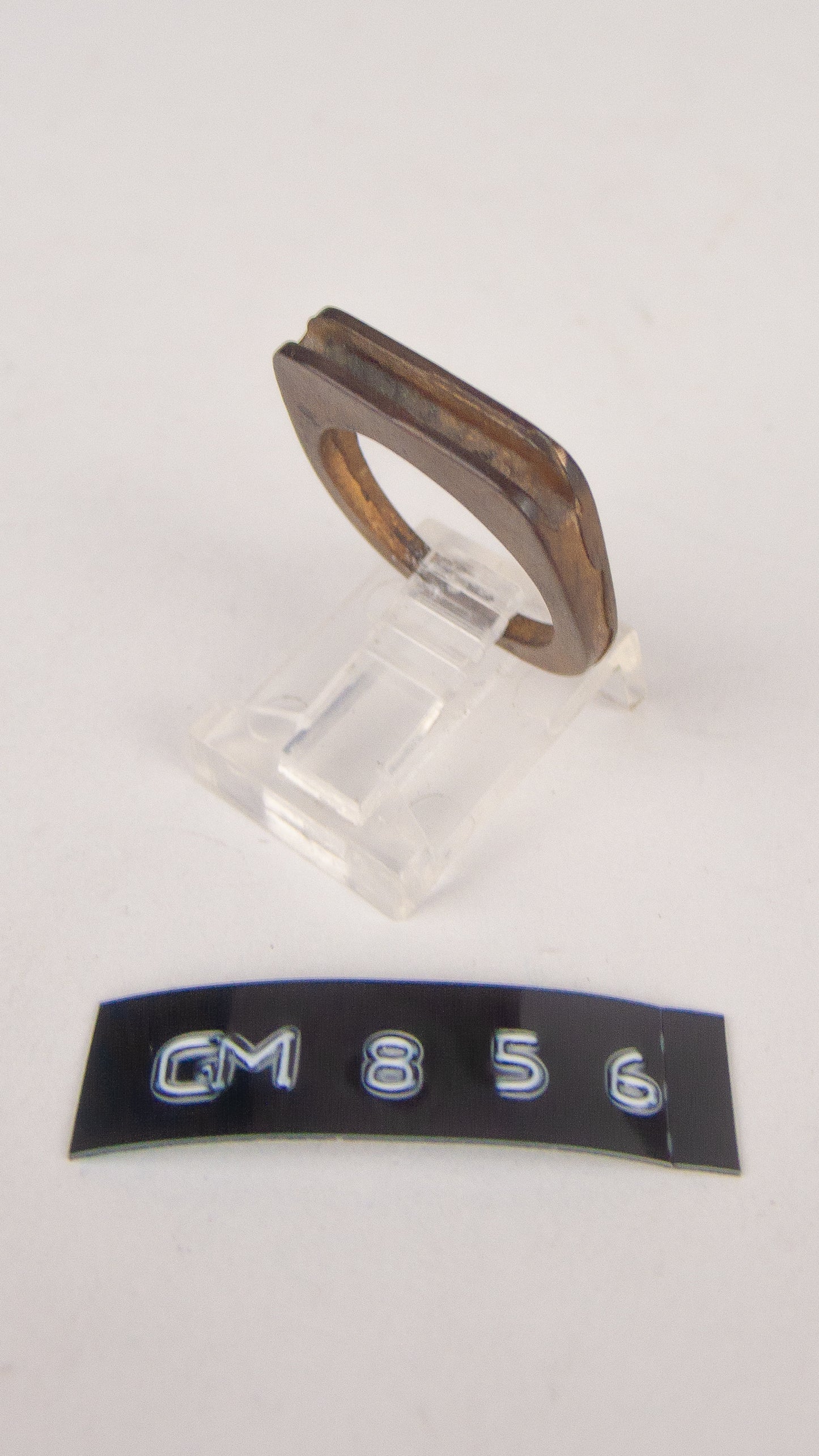 GM 856