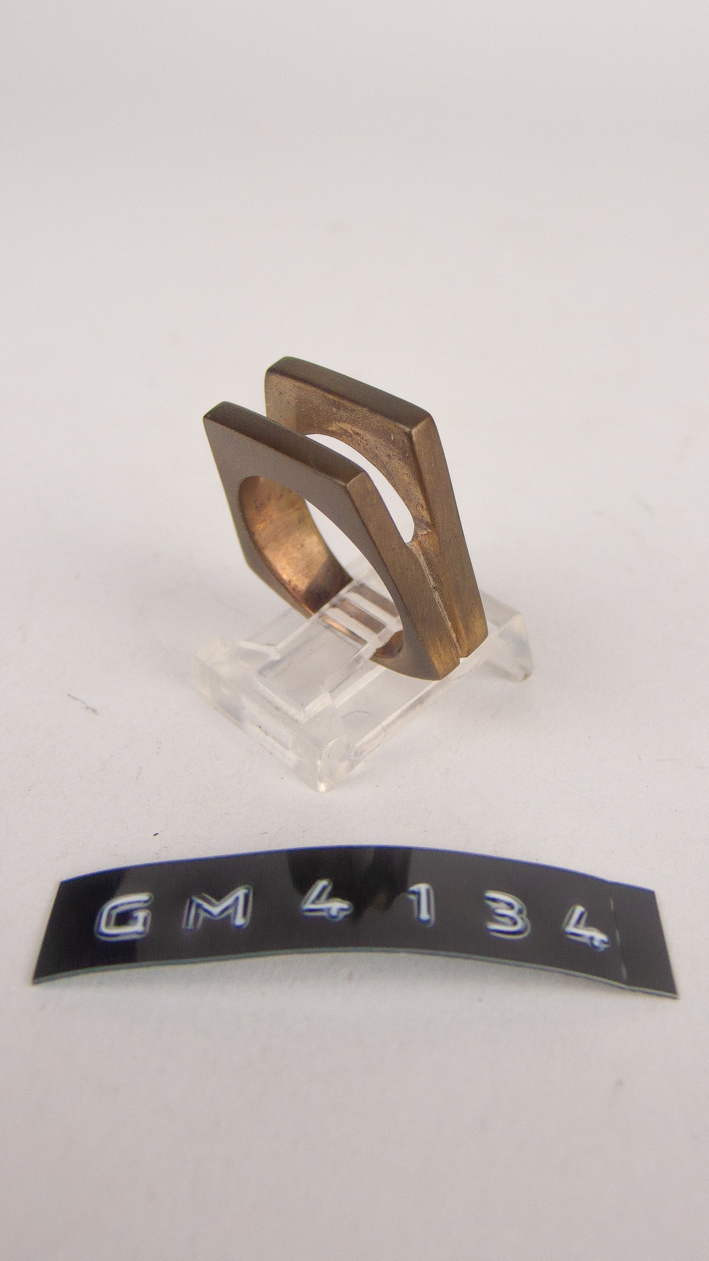 GM 4134