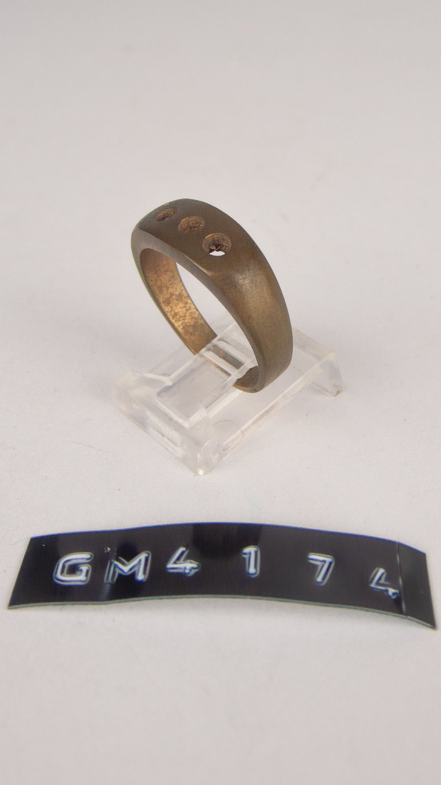 GM 4174