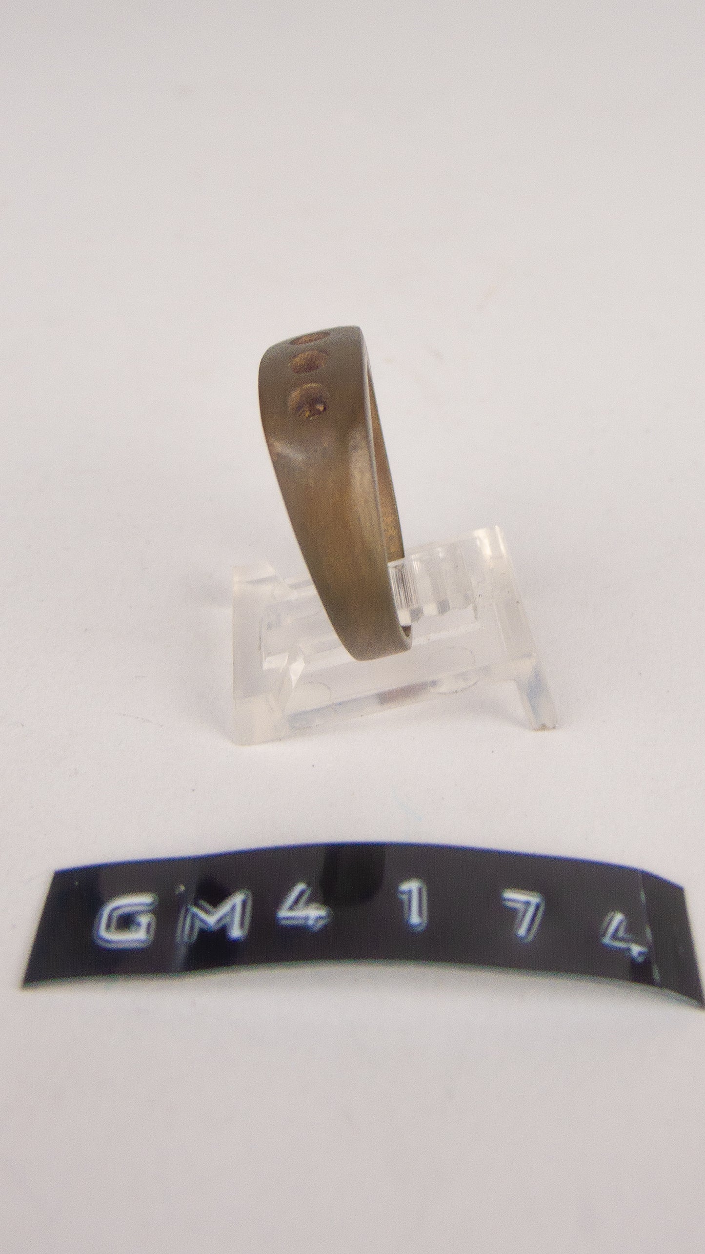 GM 4174