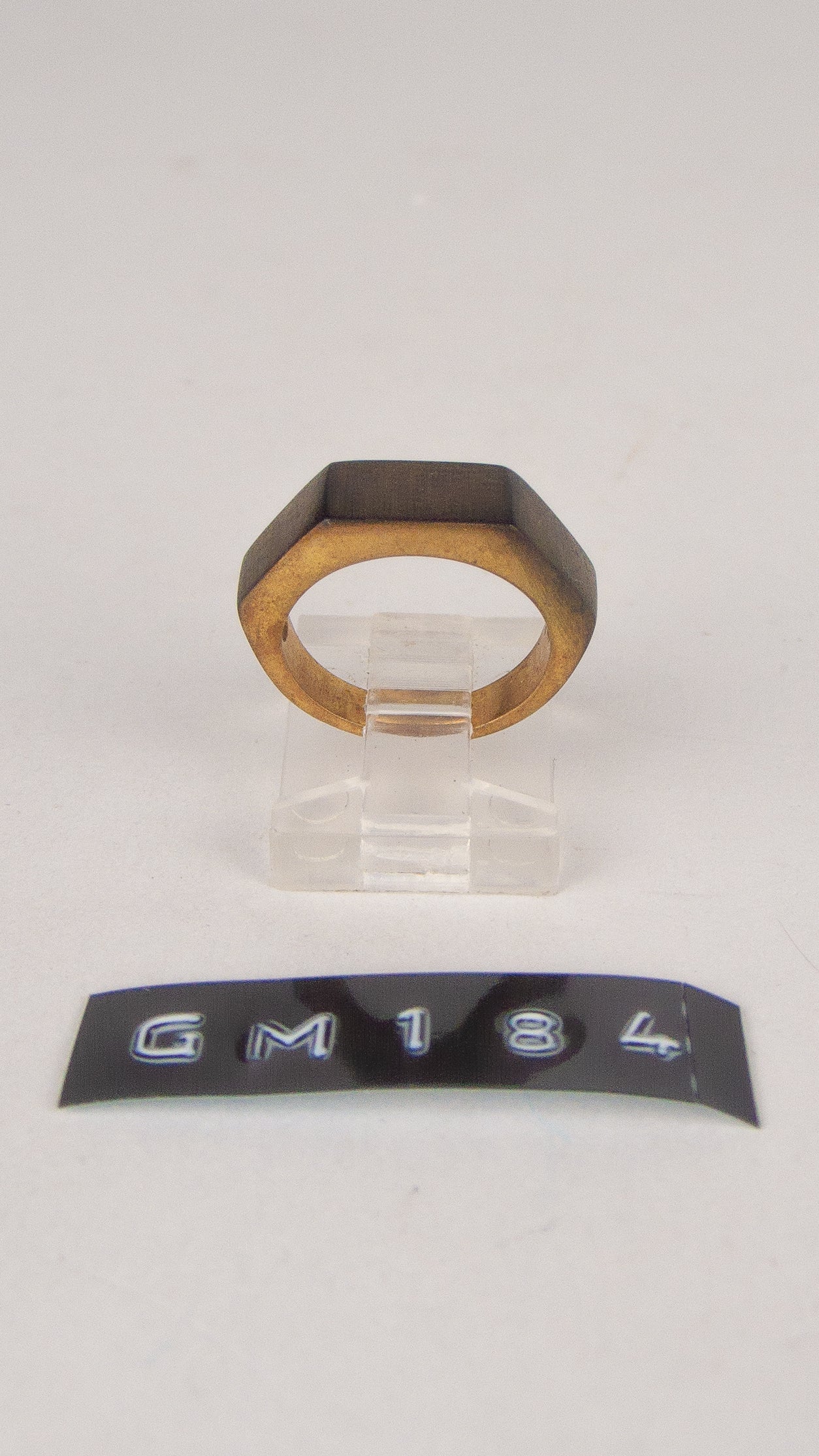 GM 184